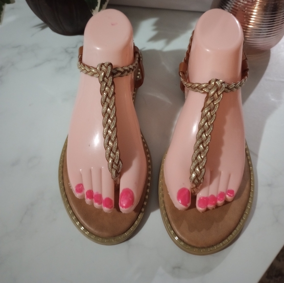 Shoes - Sandals shoes for women size 7.5